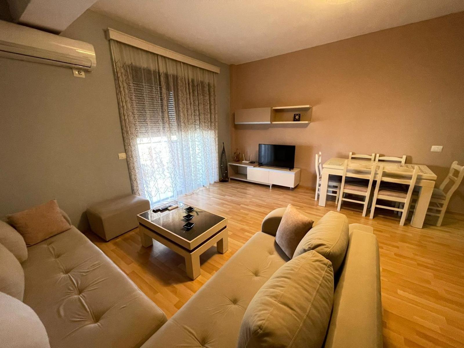 Xhemi'S Apartment Sarandë 외부 사진