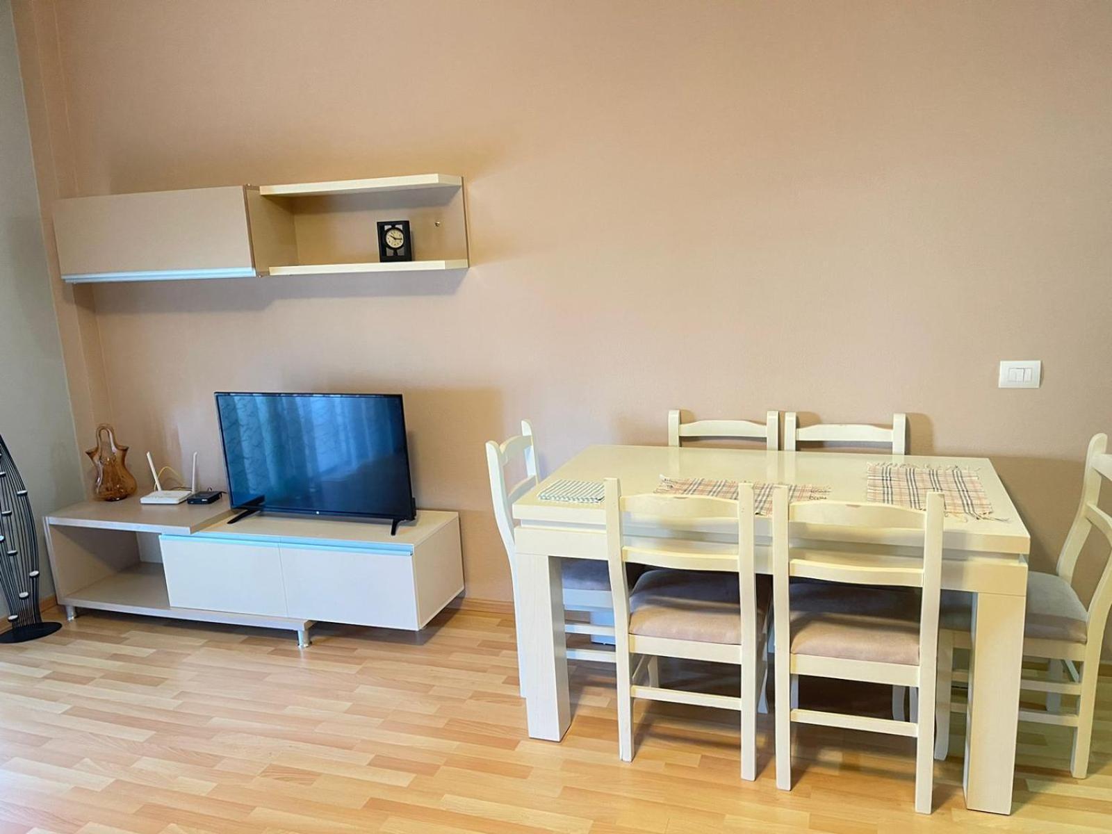 Xhemi'S Apartment Sarandë 외부 사진